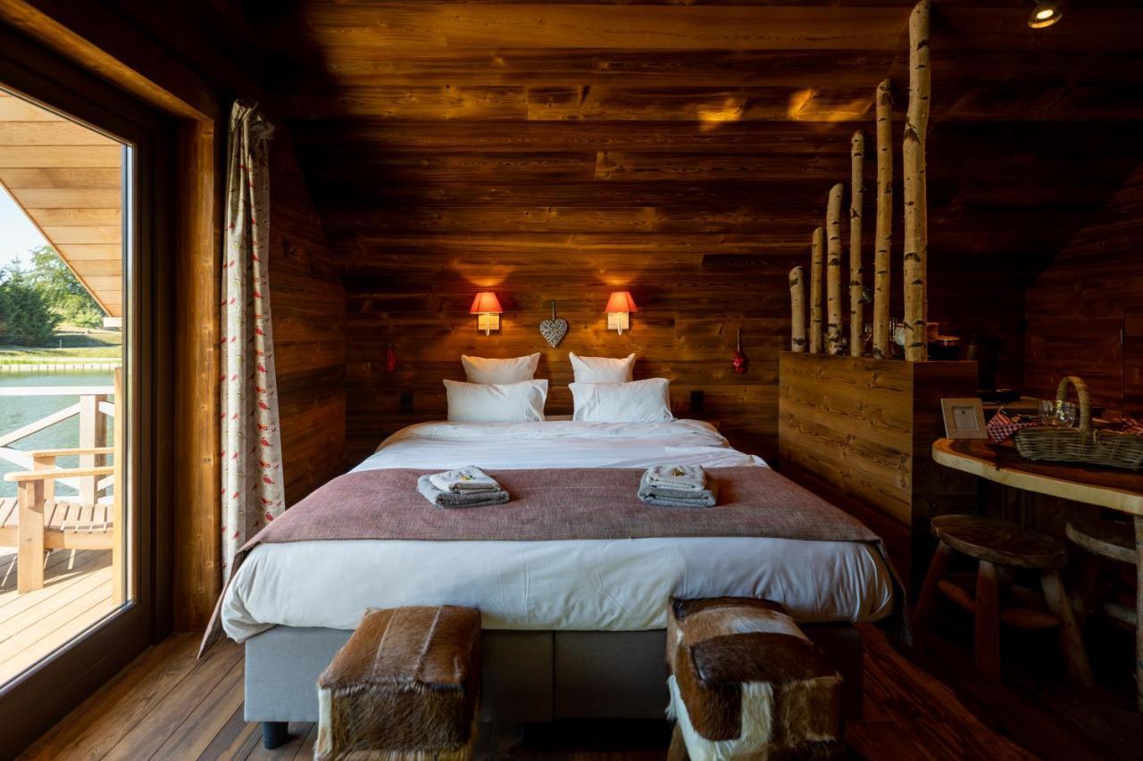 Aqualodge Hotel Insolite Ermeton-sur-Biert エクステリア 写真